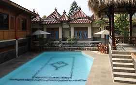 New Ayuda Hotel  3*